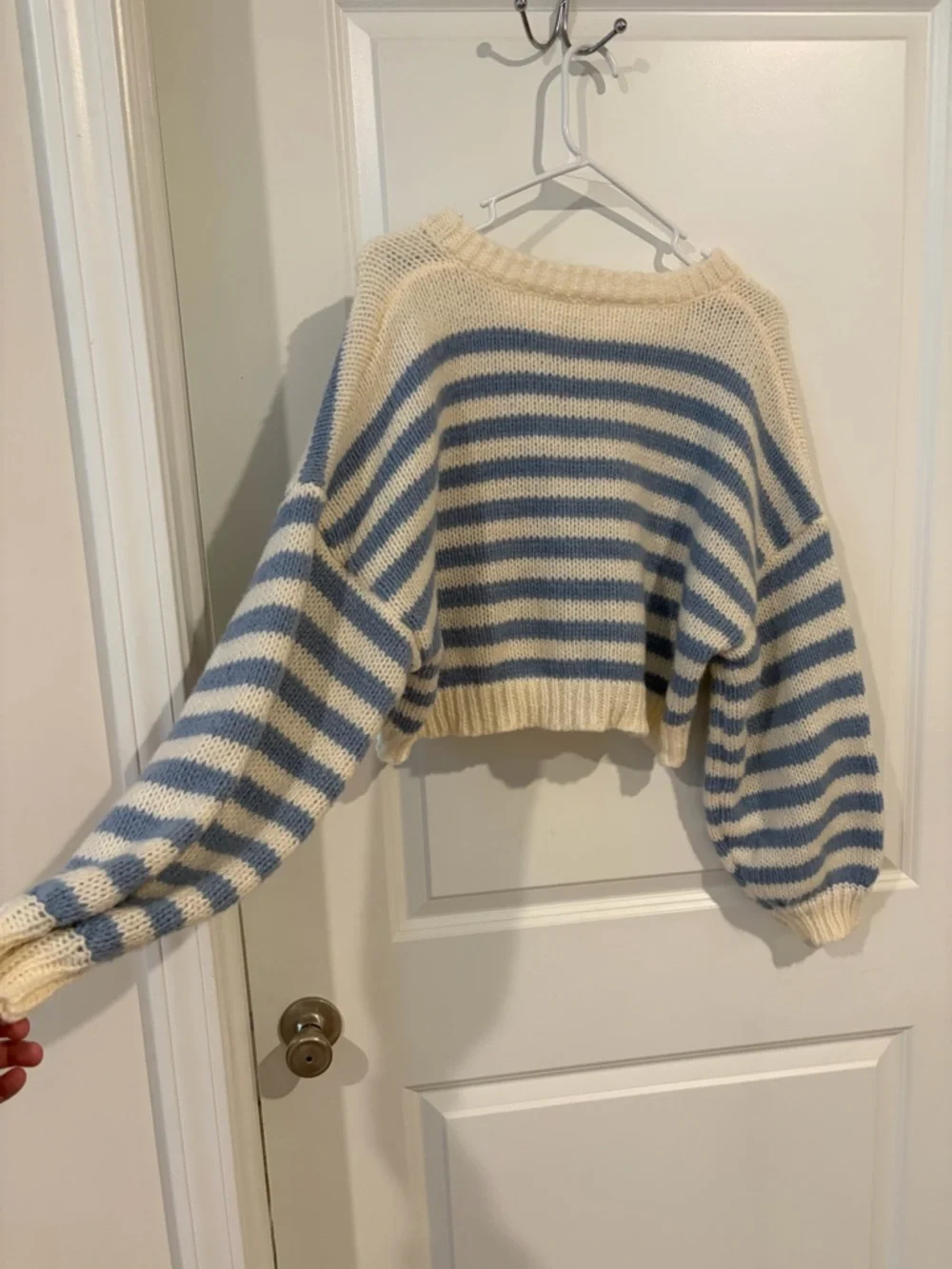 Striped V-Neck Crop Sweater - Picture 3 of 3